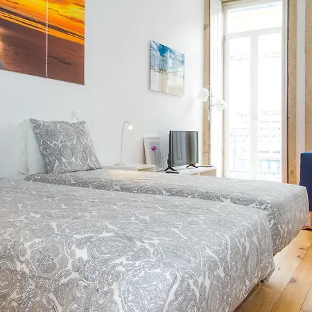 Bright • Downtown Апартаменты