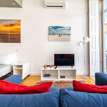 Bright • Downtown Порту