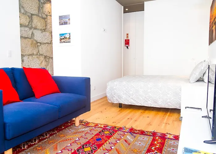 아파트 Bright • Downtown